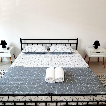 Alesia Apartment Орадеа Екстериор снимка