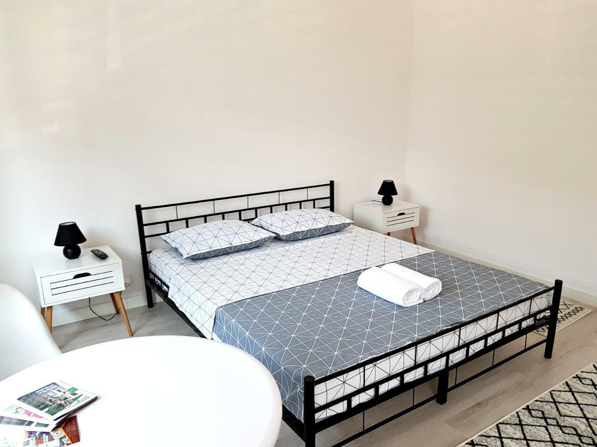 Alesia Apartment Орадеа Екстериор снимка